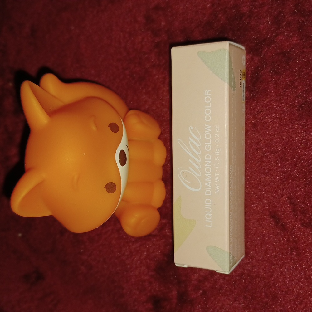 🆕️3/$12 Oulac Liquid Diamond - Glow Color Eyeshadow in Starfish (SA04)